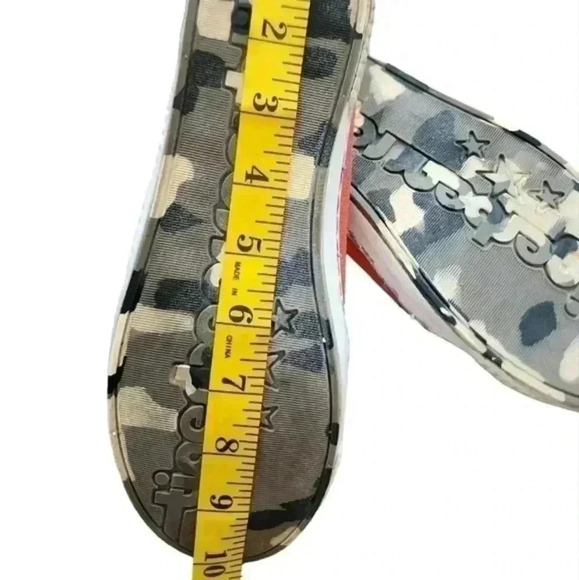Tigerbear Republik Sneakers Slip-on Rainbow Design Red Recycled Women's size 7.5 - Picture 10 of 10